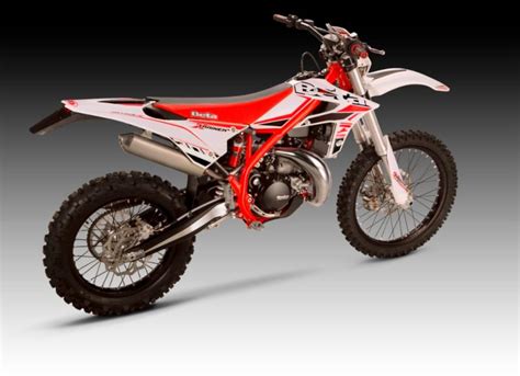 BETA XTRAINER: ENTRY LEVEL ENDURO BIKE | Dirt Bike Magazine