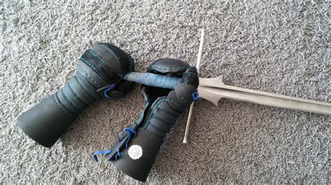 A sensible progression for buying longsword equipment - Keith Farrell