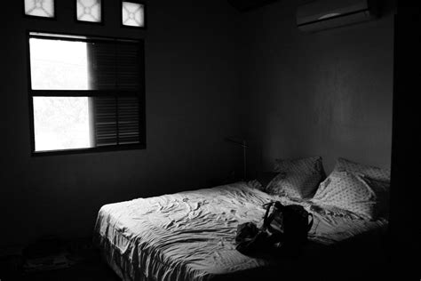 inhospitable, bare bedroom | Empty room, Bedroom, Dark bedroom