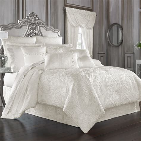 Bianco Comforter Set – J. Queen New York