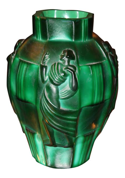 1920s Vintage American Art Deco Sculptural High Relief Emerald Jade Vase | Chairish