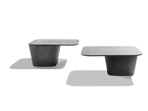 TAO Square lightened concrete coffee table By TRIBÙ
