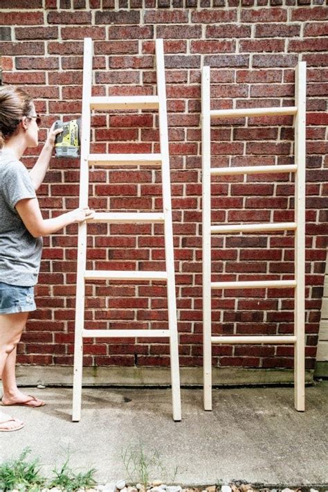 3 Ways to Use a Ladder Outdoors {DIY Decorative Ladders} | Diy ladder, Diy blanket ladder ...