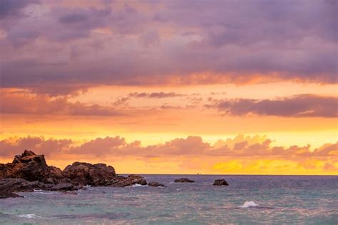 Premium Photo | Amazing beautiful view of the sea and clouds