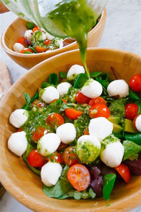 Caprese Salad with Pesto Dressing – The Londoner