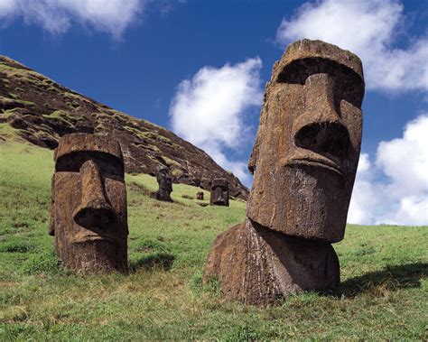 Easter Island in Chile: one of the most mystifying places on Earth (PHOTOS) | BOOMSbeat