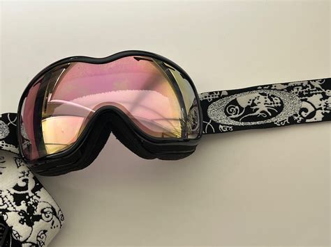 Please Help Identify Oakley Goggles : r/Oakley