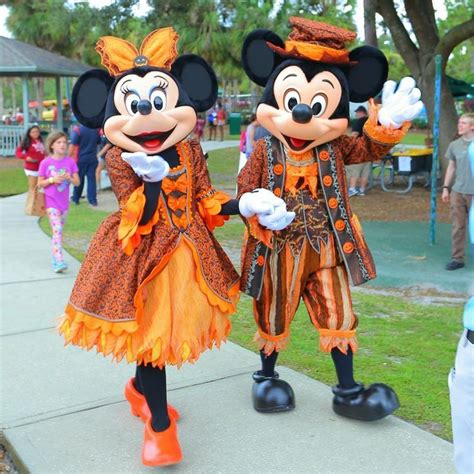 Pin by Pam Franklin on Mickey Mouse ~ Halloween Costumes | Disney world ...