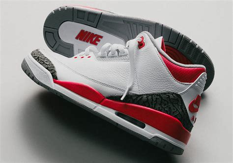 Air Jordan 3 "Fire Red" 2022 Retro Release Date | SneakerNews.com