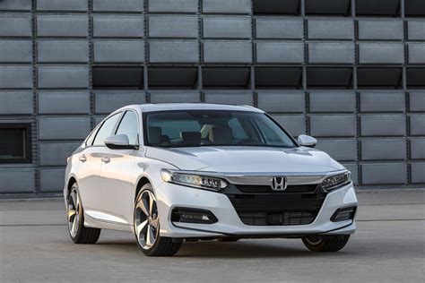 2018 Honda Accord review: ratings, specs, photos, price and more - Roadshow