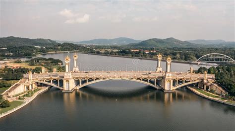 Seri Gemilang Bridge in Putrajaya Stock Photo - Image of bridge, lake: 265534986