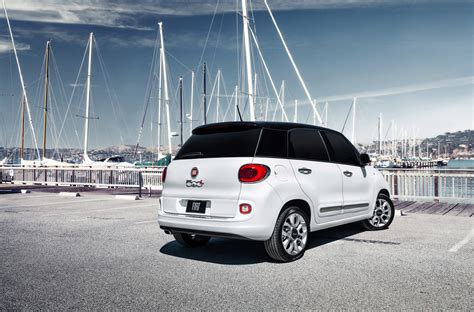 Fiat 500L Lounge (2014) - picture 9 of 20