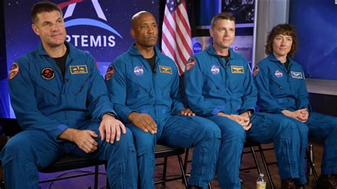 Why is the announcement of the 4 crew members of the Artemis II mission ...