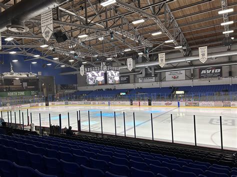 The Ice Box - home of the USHL Lincoln Stars. Lincoln, NE tonight pregame against the Tri City ...