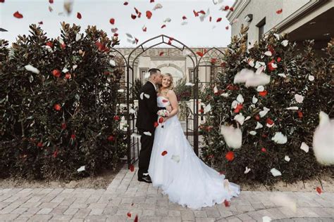 Glass Gardens Wedding Chapel in Las Vegas :: Chapel of the Flowers