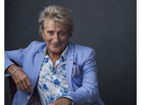 Rod Stewart's Alberta concerts postponed to 2023 | Bow Valley Crag & Canyon