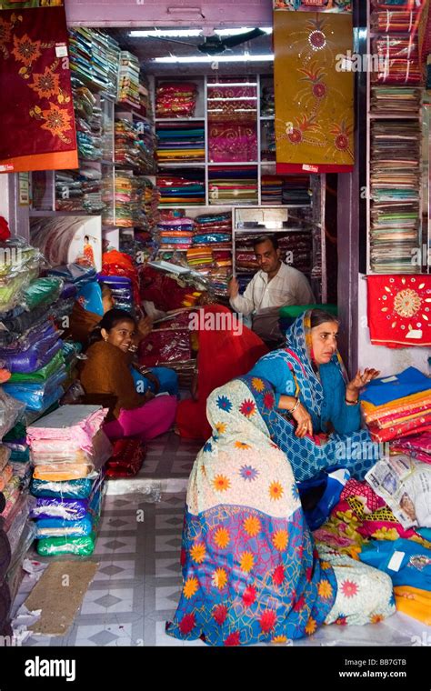 Indian clothing store, North India, India, Asia Stock Photo - Alamy