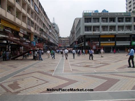 Nehru Place Images & Pictures - Nehruplace Computer Market Picutres - Photograph & Images of ...