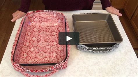 Sew your own hot dish basket so that you can pass a 9x13 or 9x9 pan around the table. Easy sew ...