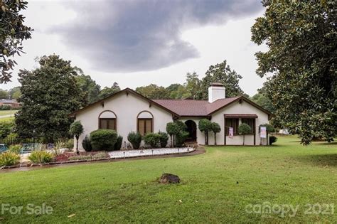 Hickory, NC Real Estate - Hickory Homes for Sale | realtor.com®