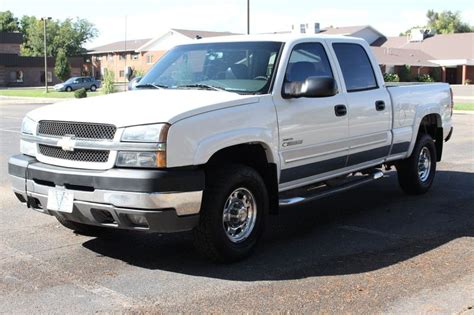 2003 Chevrolet Silverado 2500HD Photos