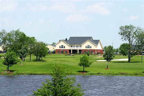 Broken Arrow Golf & Athletic Club / Luxury Lifestyle Amenities