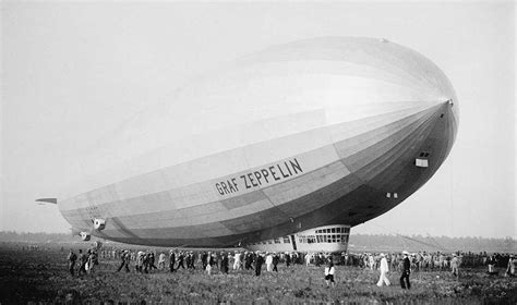 Airships: History and Fascinating Photos from the Heydays of the ...