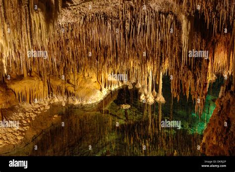 Caves of porto cristo hi-res stock photography and images - Alamy