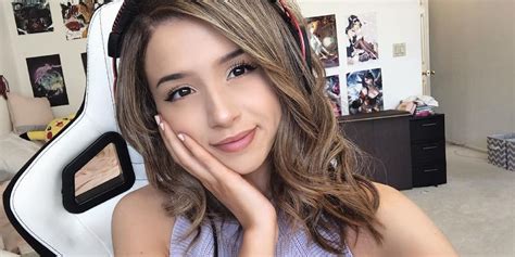 Who is Pokimane? (Age, Height, Birthday, Income, Net Worth)