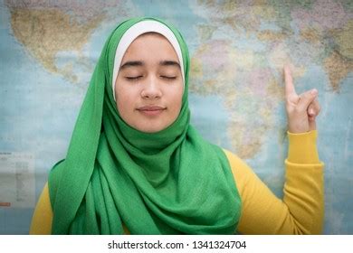 Muslim Girl World Map Stock Photo 1341324704 | Shutterstock