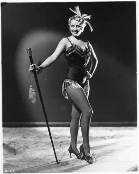 A vintage pinup shot of Hollywood legend Joan Blondell circa 1930s! | Joan, Sex symbol ...