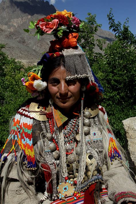 india - traditional dances and culture of the brokpa peopl… | Flickr