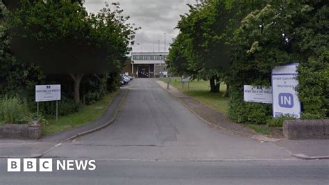 HMP Isle of Wight inspectors raise assault concerns - BBC News