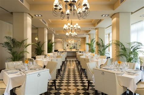 THE ROCK HOTEL RESTAURANT, Gibraltar - Updated 2024 Restaurant Reviews, Menu & Prices - Tripadvisor