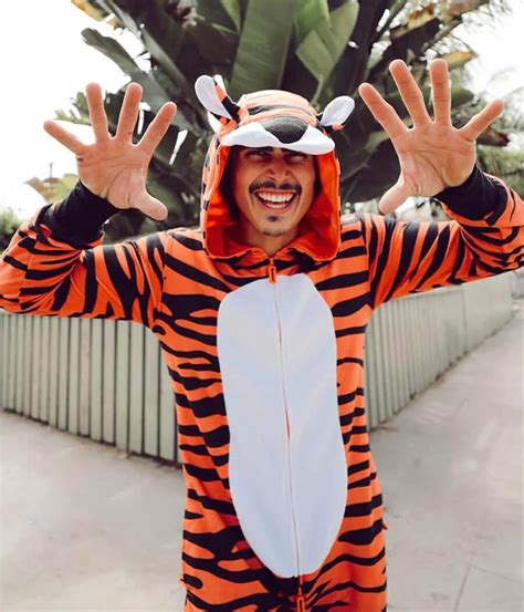 Tiger Costume: Men's Halloween Outfits | Tipsy Elves