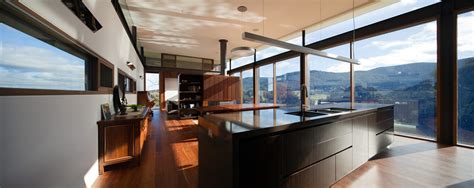 Cruciform architecture with magnificent mountain views – Sustainable ...