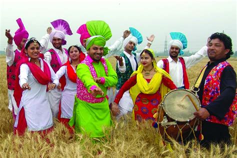 Sareez: How to impart the festival of Vaisakhi to the upcoming generation