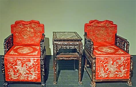 Mother of Pearl Furniture | Chairs and side table of black w… | Flickr