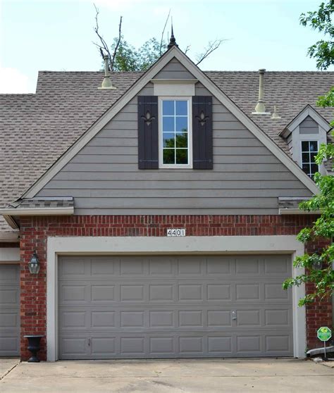 20++ Exterior Brick Siding Color Combinations - HOMYHOMEE