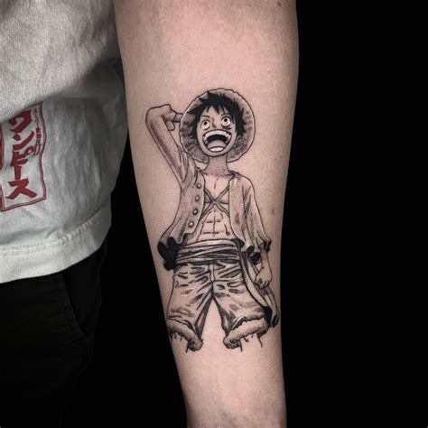 I do anime tattoos! Here’s one I did the other day of the man himself, Luffy! Hope you guys ...