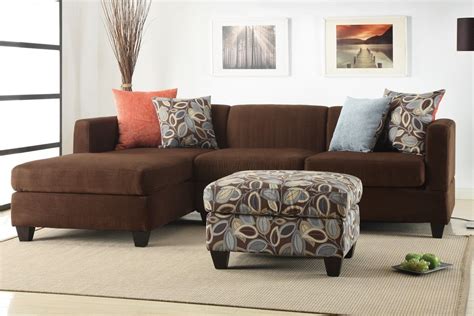 10 Best Sofas with Oversized Pillows