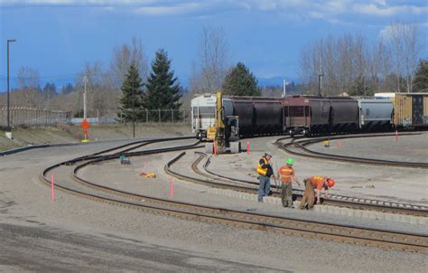 Rail Loop Expands, Prepares for Cars - Port of Vancouver USA