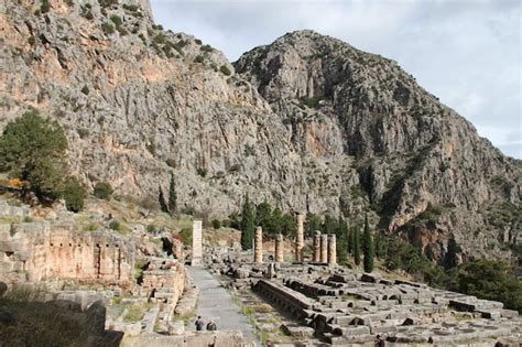 Premium Photo | Oracle at delphi