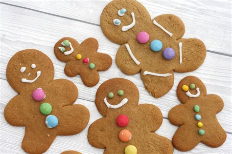 Gingerbread Man Recipe Uk : Gingerbread Man Recipe Bbc Good Food - This simple christmas recipe ...