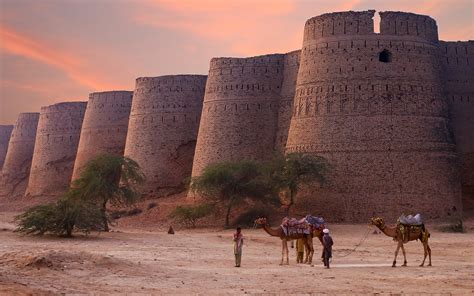 Camping and History of Derawar Fort in Cholistan Desert Bahawalpur