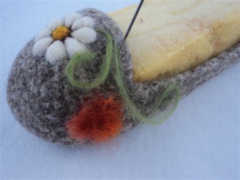 moniqueraedesigns: My Needle Felting Process