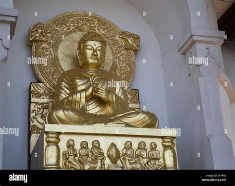 The London Peace Pagoda in London Stock Photo - Alamy