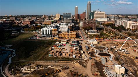 Mutual of Omaha tower will rise as tallest building on city skyline