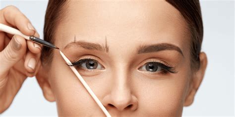 ≡ Everything to Know About Eyebrow Waxing at Home 》 Her Beauty