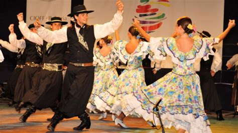 22 de agosto: Día del Folklore Argentino.